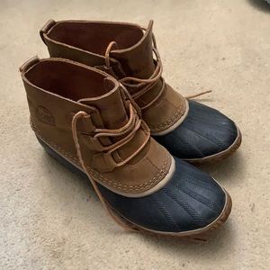 Tan Sorel Boots